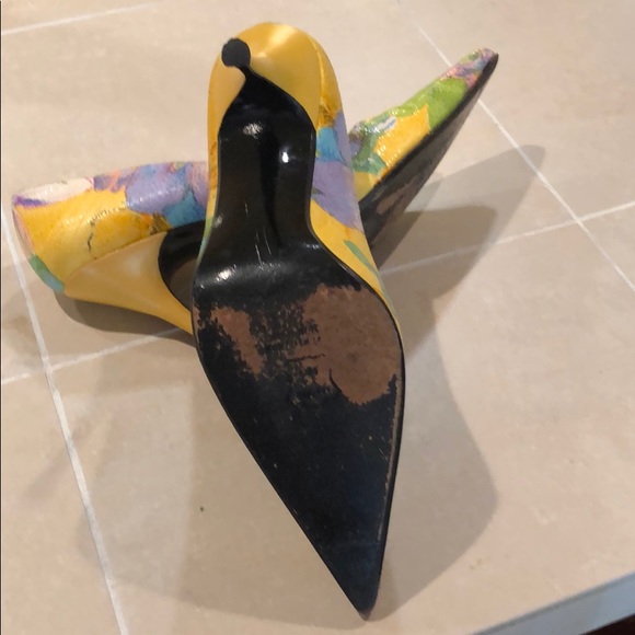 Stuart Weitzman 4” heels - Picture 3 of 4